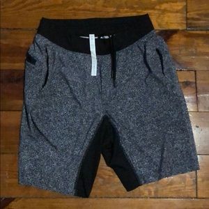 Men’s Lululemon Athletic Shorts 🩳 men’s size - M